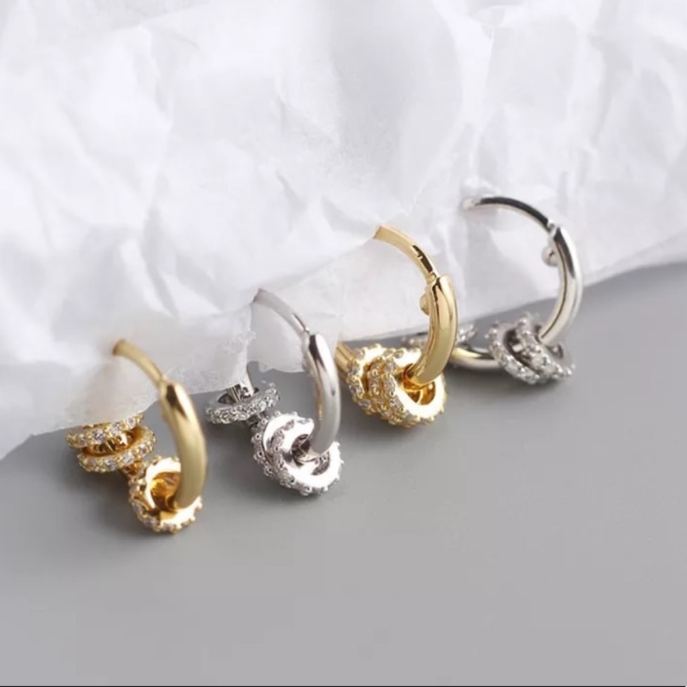 💛Insta small circle rhinestone earrings - Picture 5 of 5